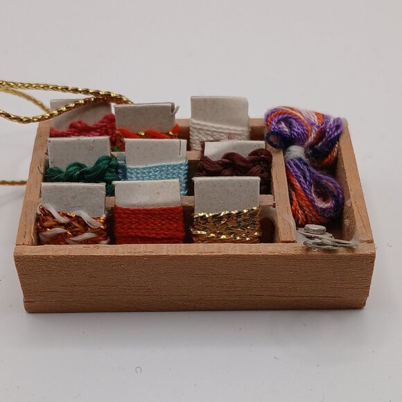 Christmas Ornament Wooden Sewing Christmas Craft Box - Picture 1 of 5